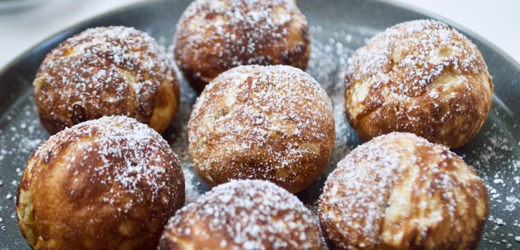 Danish pancake ball - Aebleskiver - MORMOR